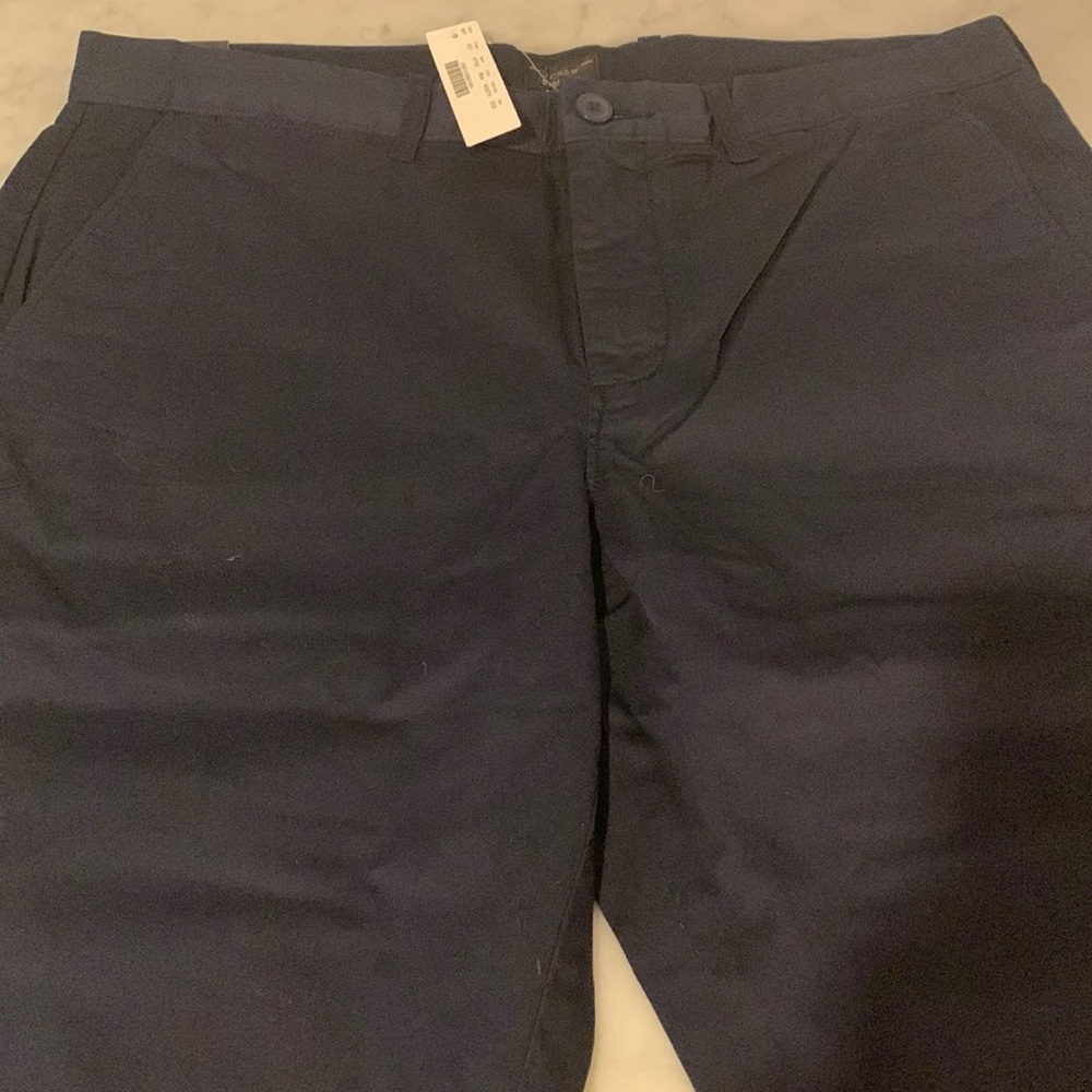 J. Crew Men’s Navy 770 Straight Fit Chinos - Size 33 x 32 NWT